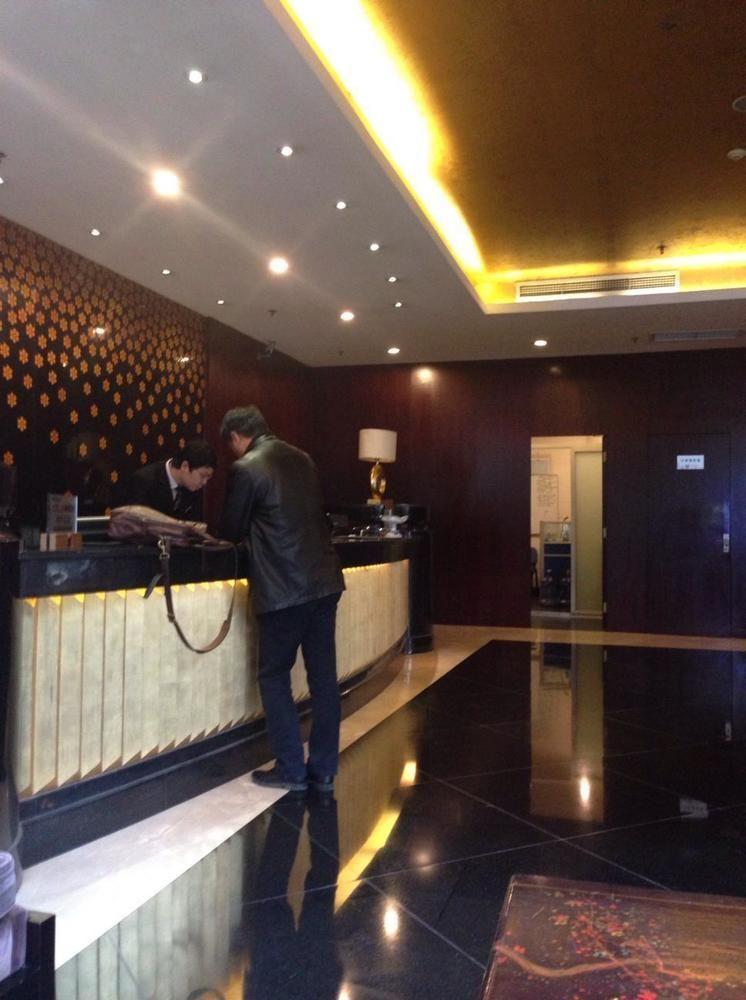 צ'נגדו Rong Impression International Hotel מראה חיצוני תמונה