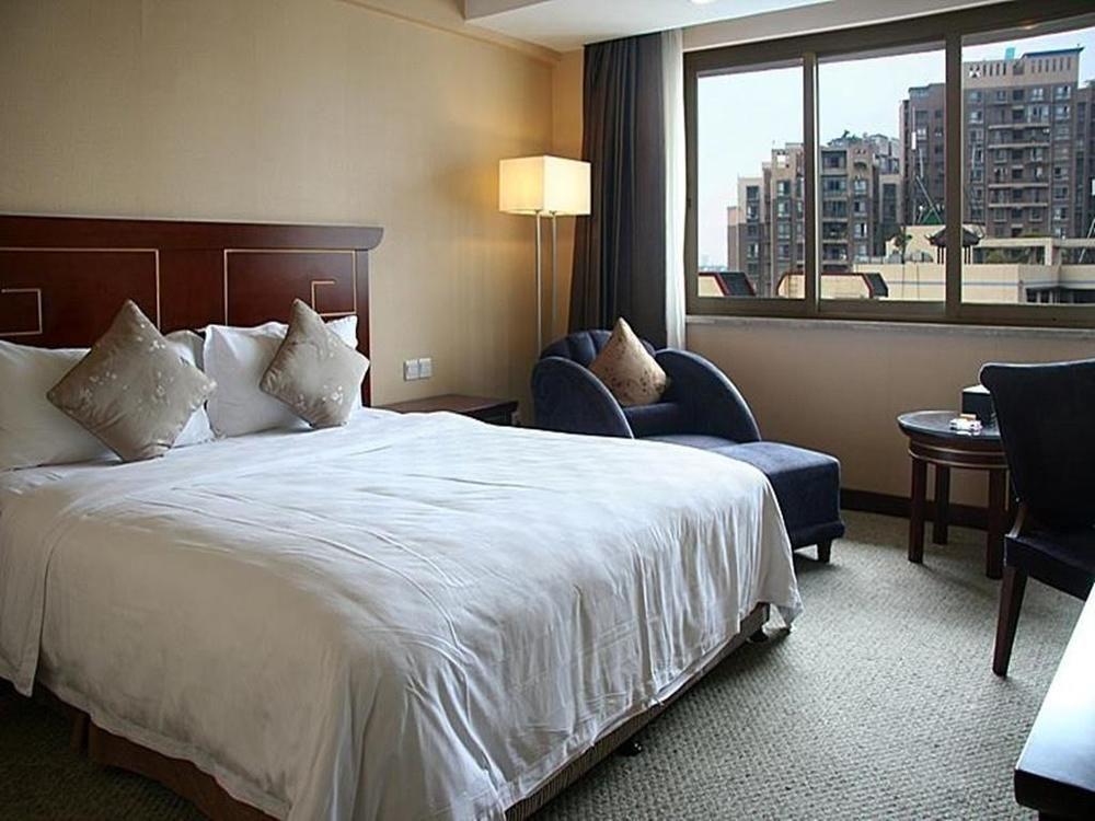 צ'נגדו Rong Impression International Hotel מראה חיצוני תמונה