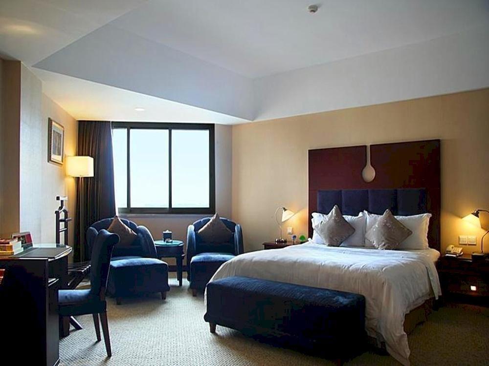 צ'נגדו Rong Impression International Hotel מראה חיצוני תמונה