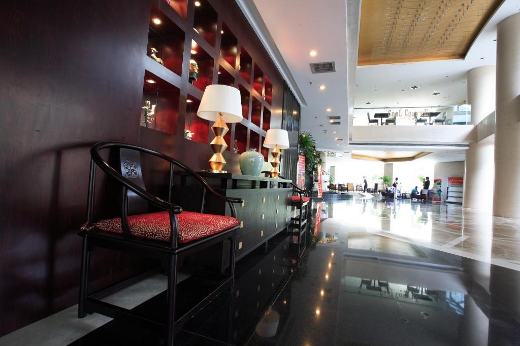 צ'נגדו Rong Impression International Hotel מראה חיצוני תמונה